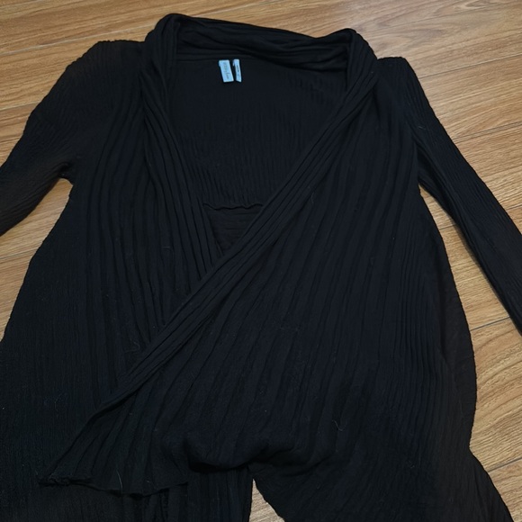 Guess by Marciano Cardigan - Picture 2 of 7